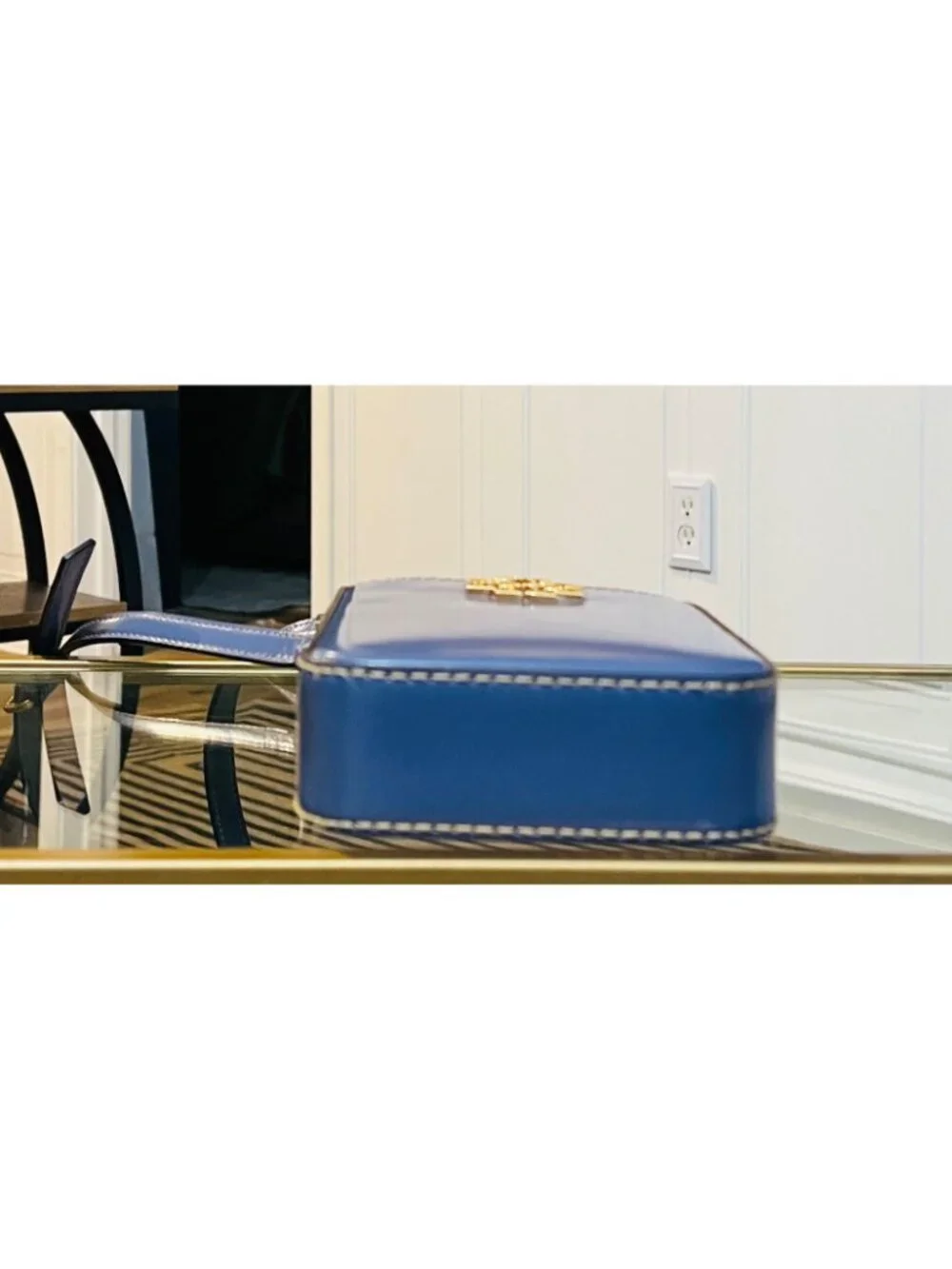 Auth Tory Burch Periwinkle Britten Patent Leather Crossbody/Cellphone Bag